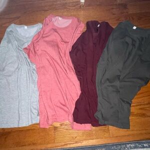 Uniqlo tees(4): grey, light red, maroon, dark green all size medium mens